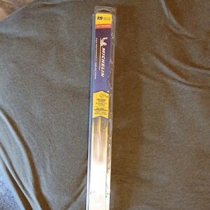 All-Season Wiper Blade - Blue